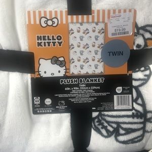 Hello Kitty Twin Size Halloween Blanket